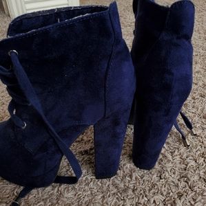 Navy blue velvet, platform ankle booties.